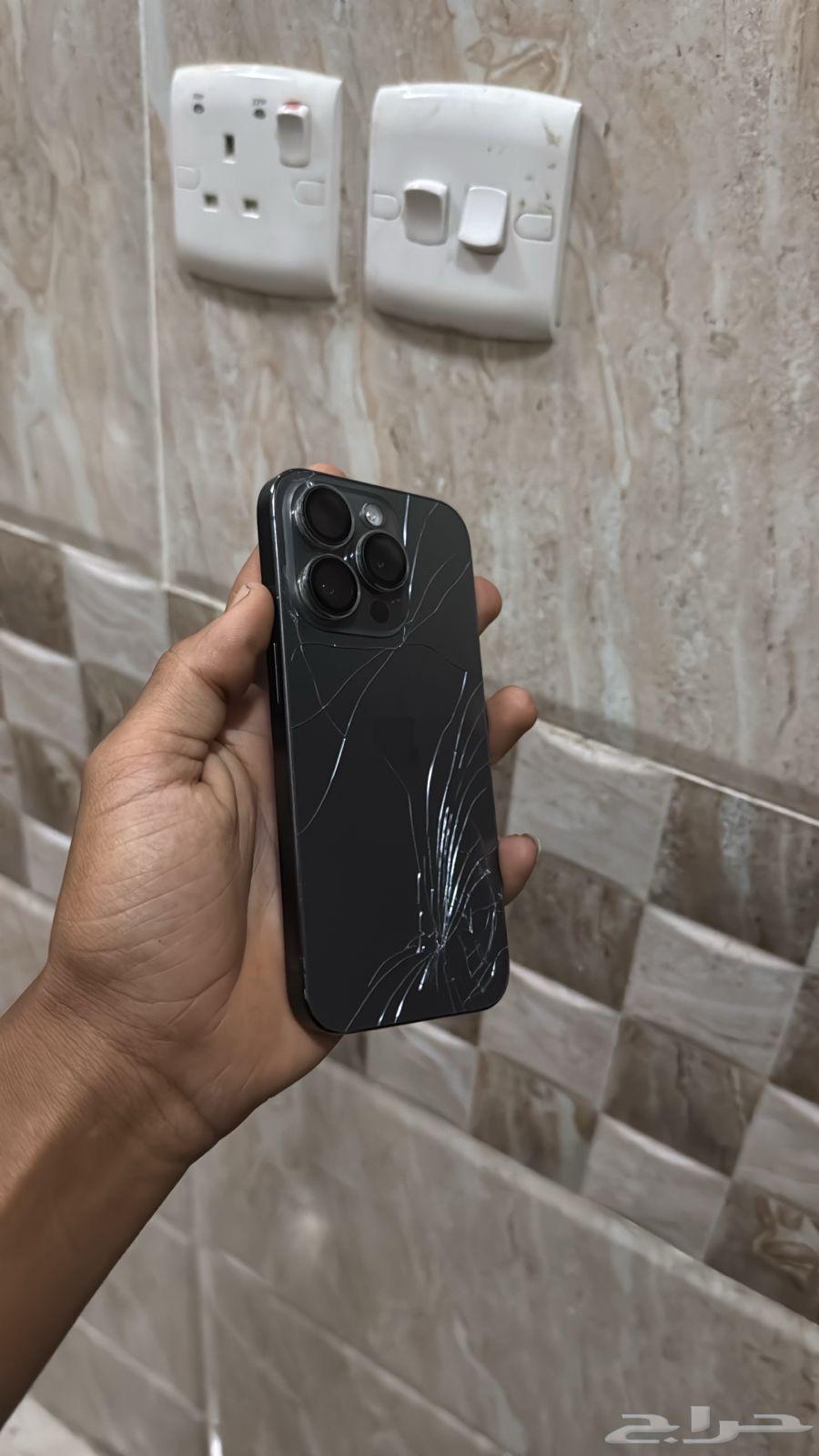 ايفون 15 برو للبدل64476364996609113