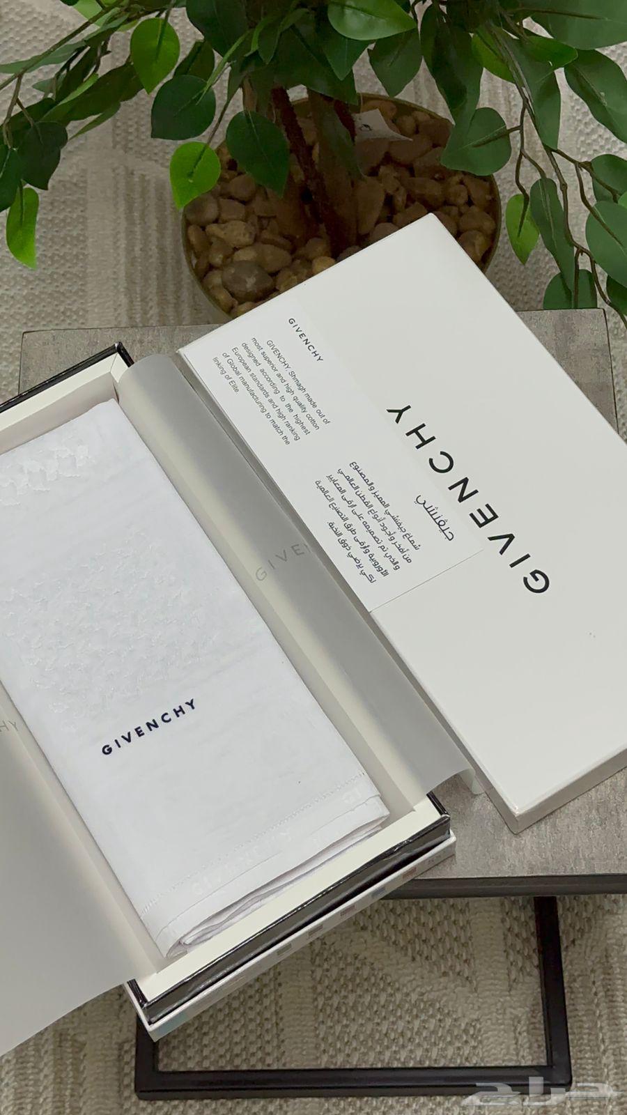 شماغ جيفنشي الاصلي صناعة انجليزية64476921338498114