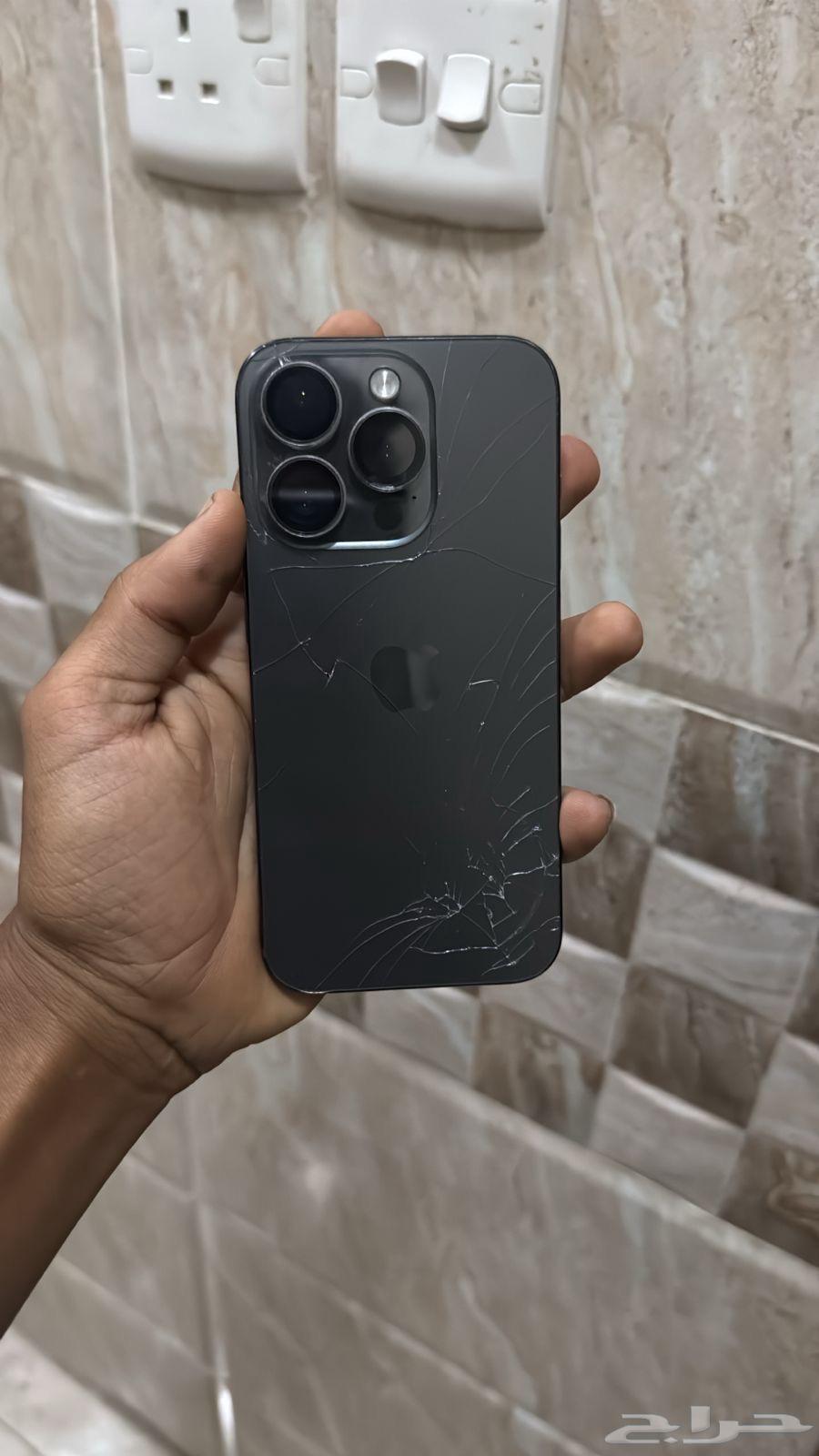 ايفون 15 برو للبدل64476364996609114