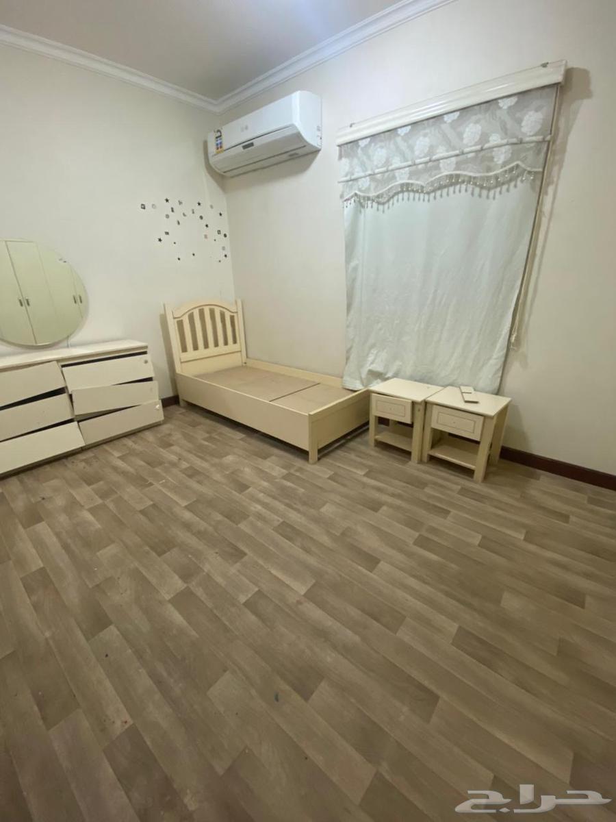 كنب وسرائر مستعمله للبيع بالمدينه المنوره العزيزيه64476378815489111