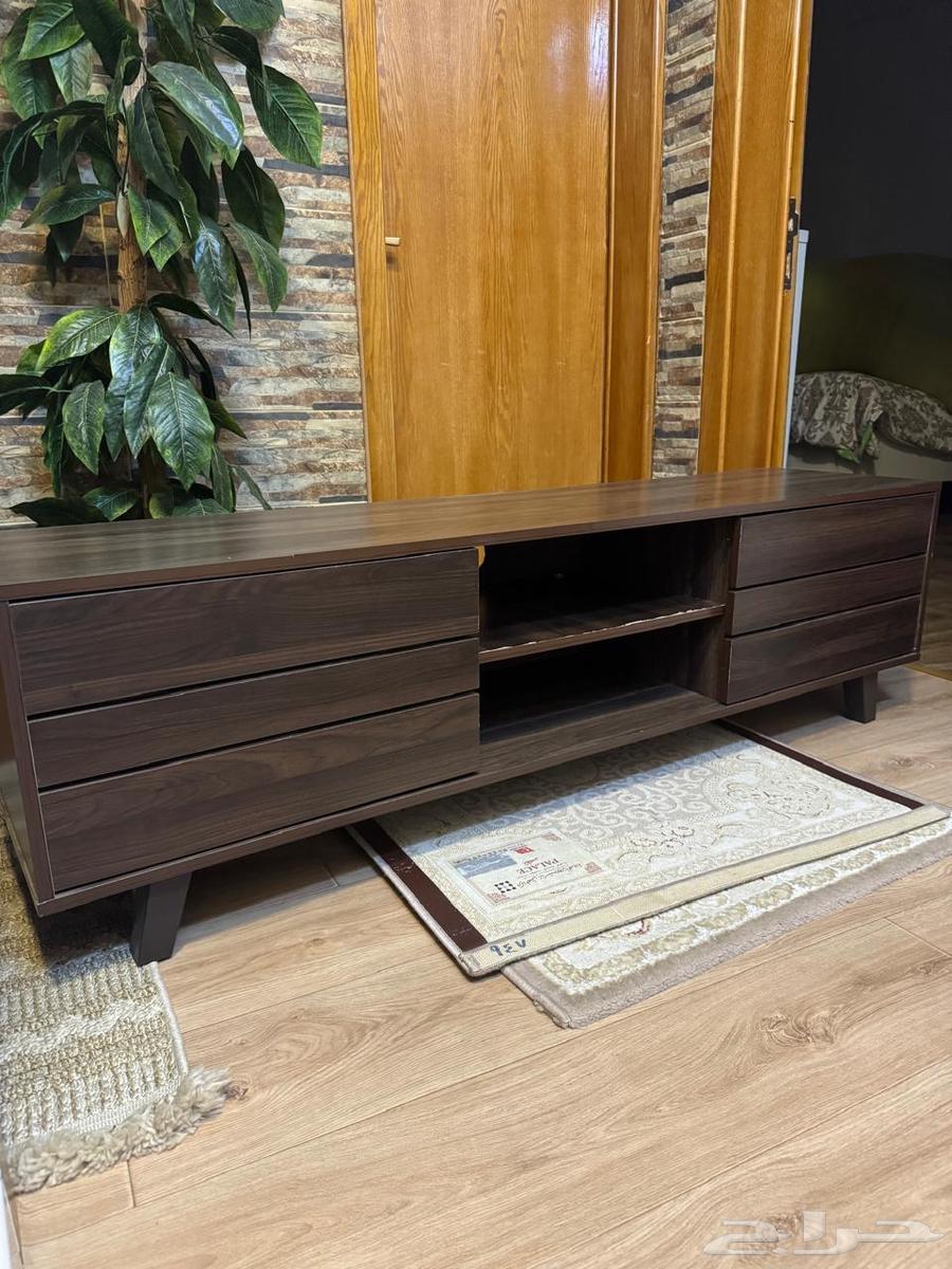 Council and table supports64475960152067113