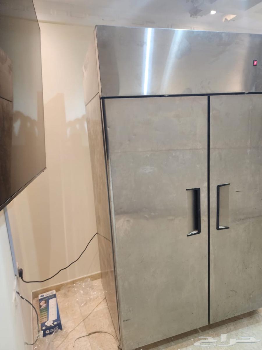 Chinese freezer in like-new condition64475847597185112