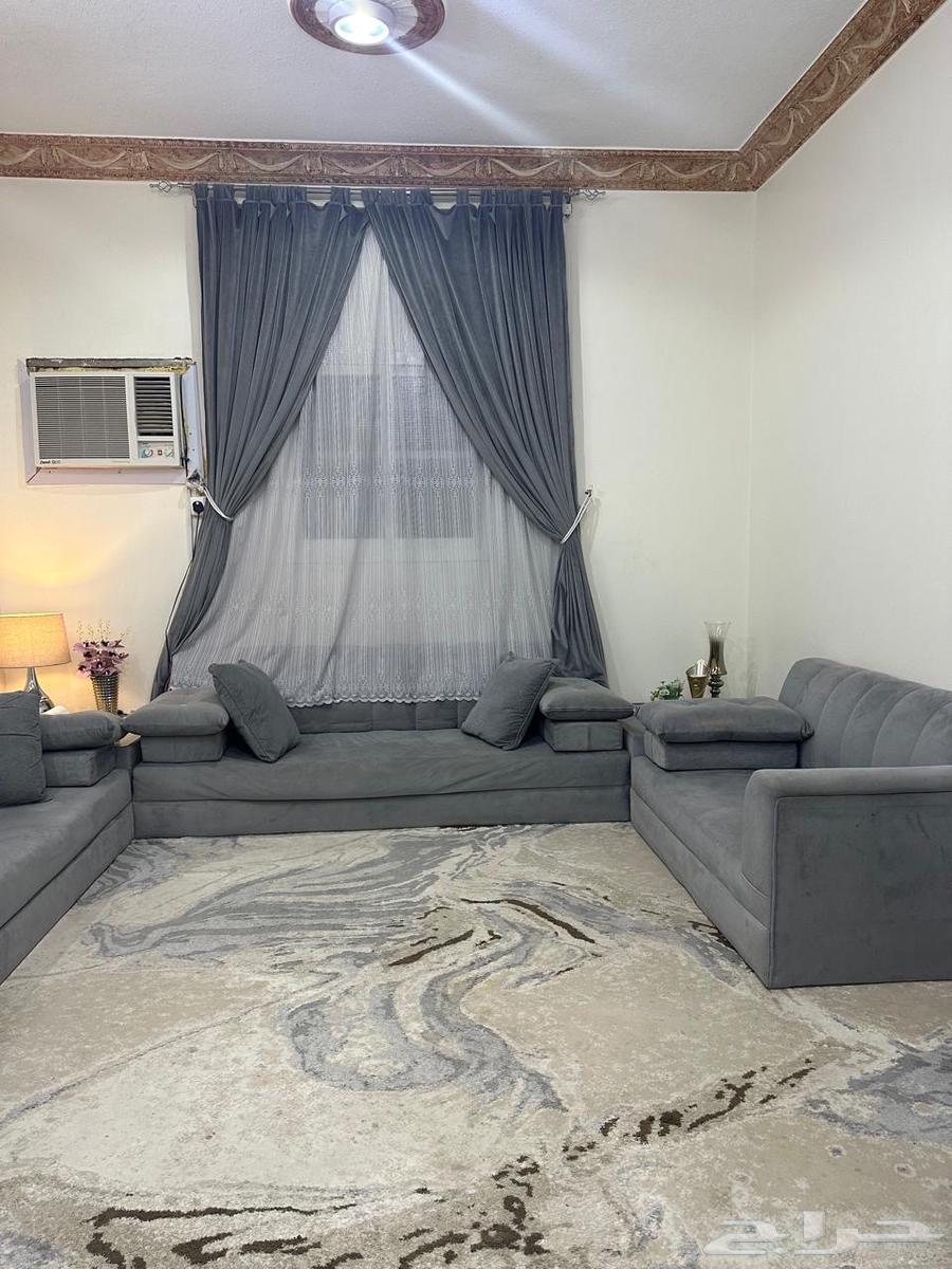 كنب وفرشه وستارة للبيع64478787267587111