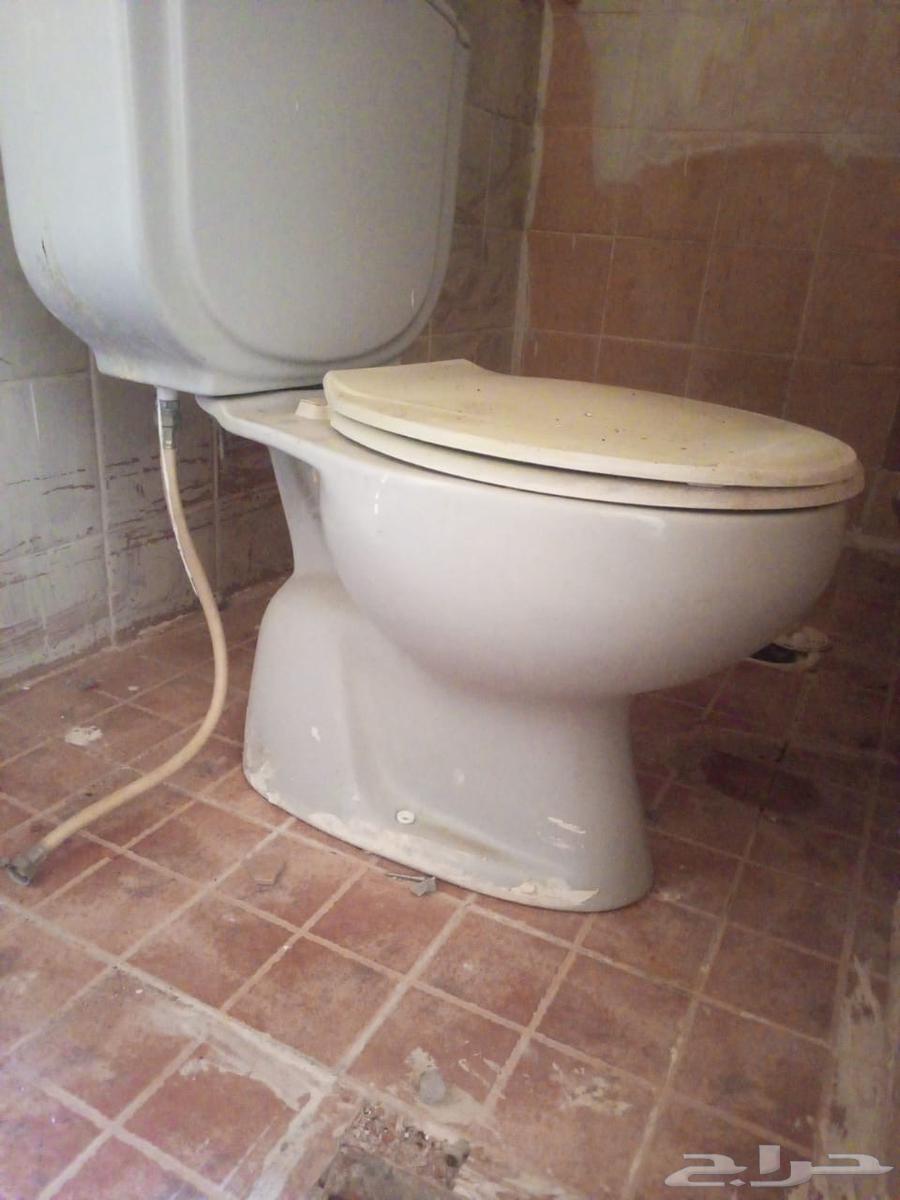 اسره خشب وحمامات افرنجي مستعمل للبيع64476503042050114