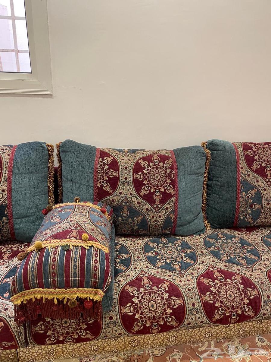 جلسه مغربي اصلي خالي من العيوب شبه جديد زاويتين طاوله دولاب64479037164034110