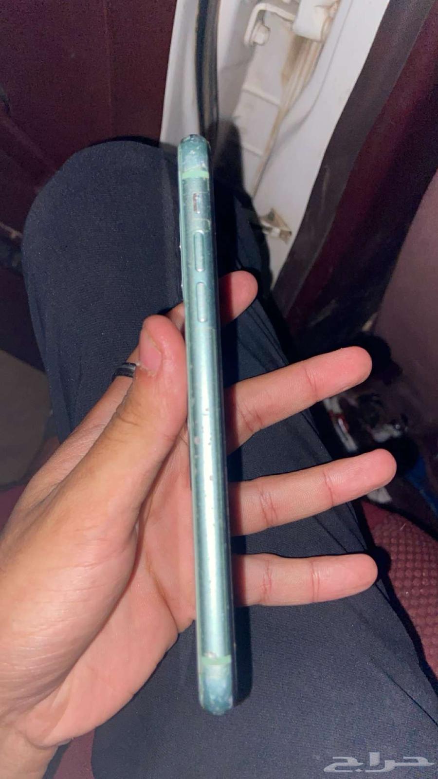 iPhone 11.128GB only screen and battery replaced, device is in good condition64484758947330113