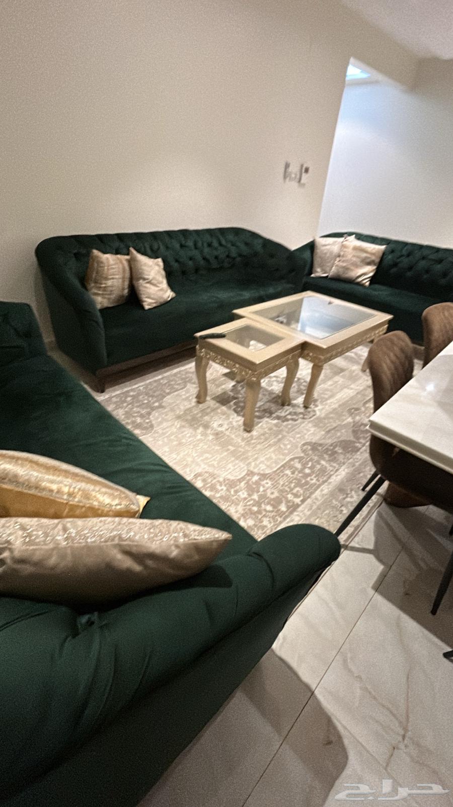 Sofa64480125939458110