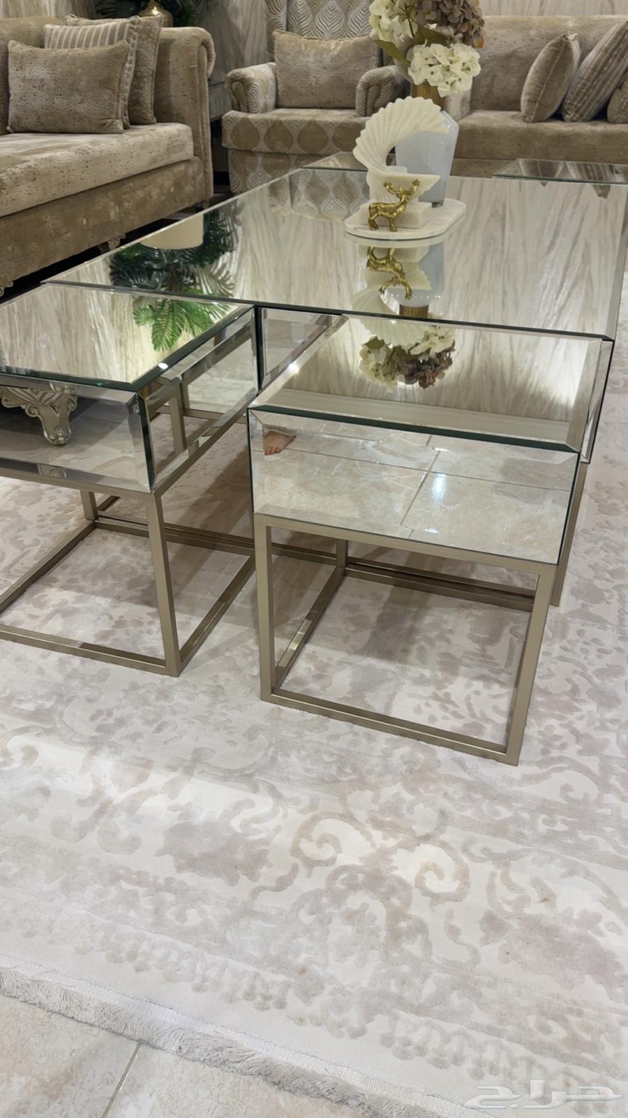 Mirror Tables64485120563457110