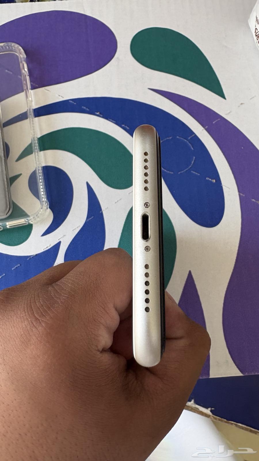 Clean iPhone 11, battery is not good at all, price 50064479203482371111