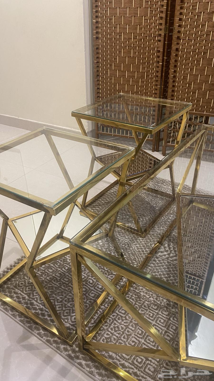 طاولة شبه جديده64485134359169111