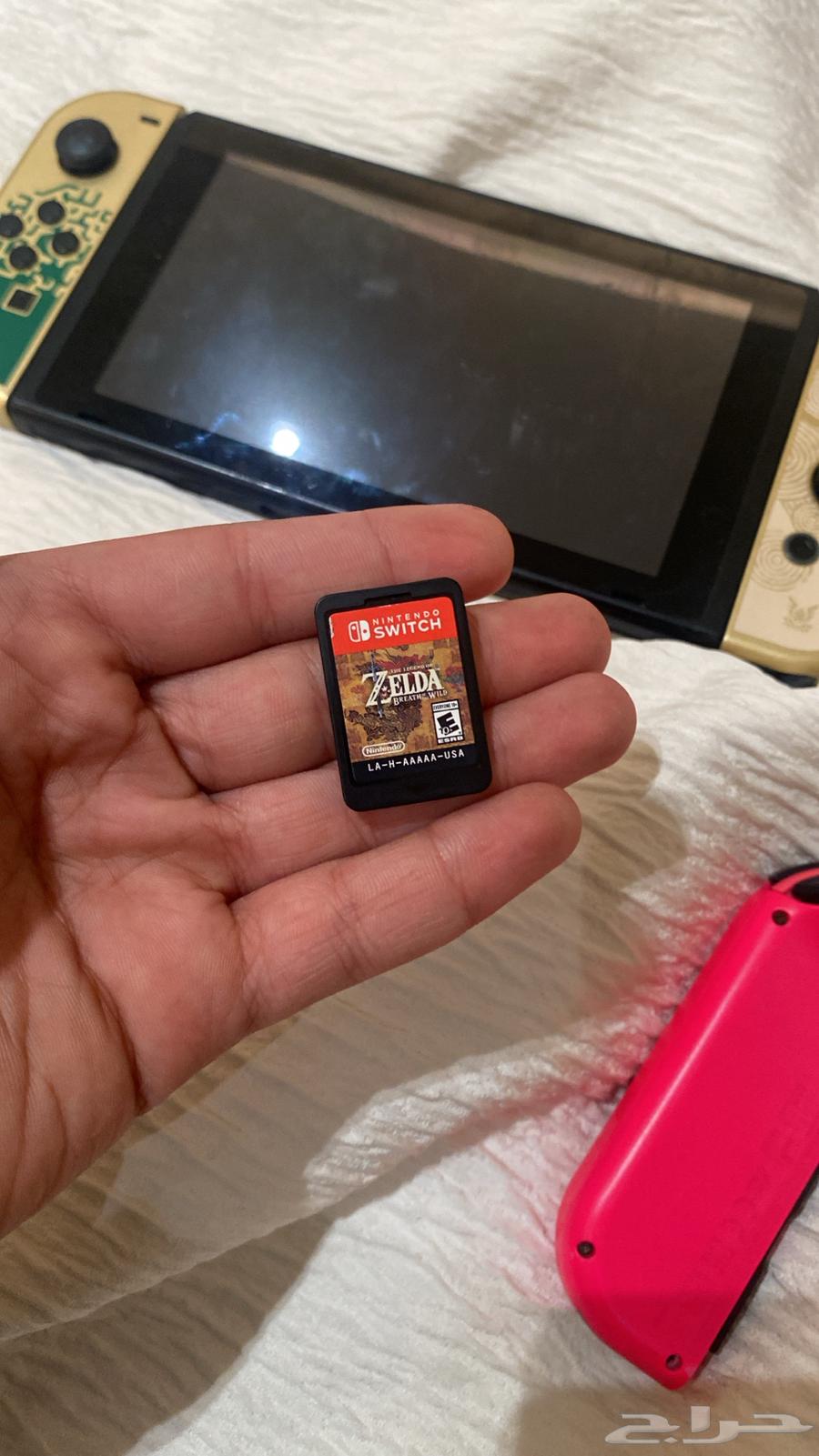 Nintendo switch v2 Zelda with Zelda and pink controller64481613067521111
