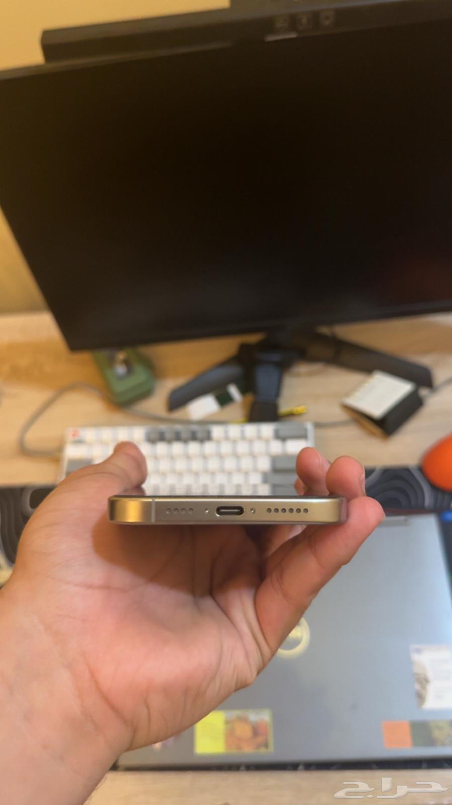 للبيع ايفون 16 pro max نظيف شبه جديد64482755229057112
