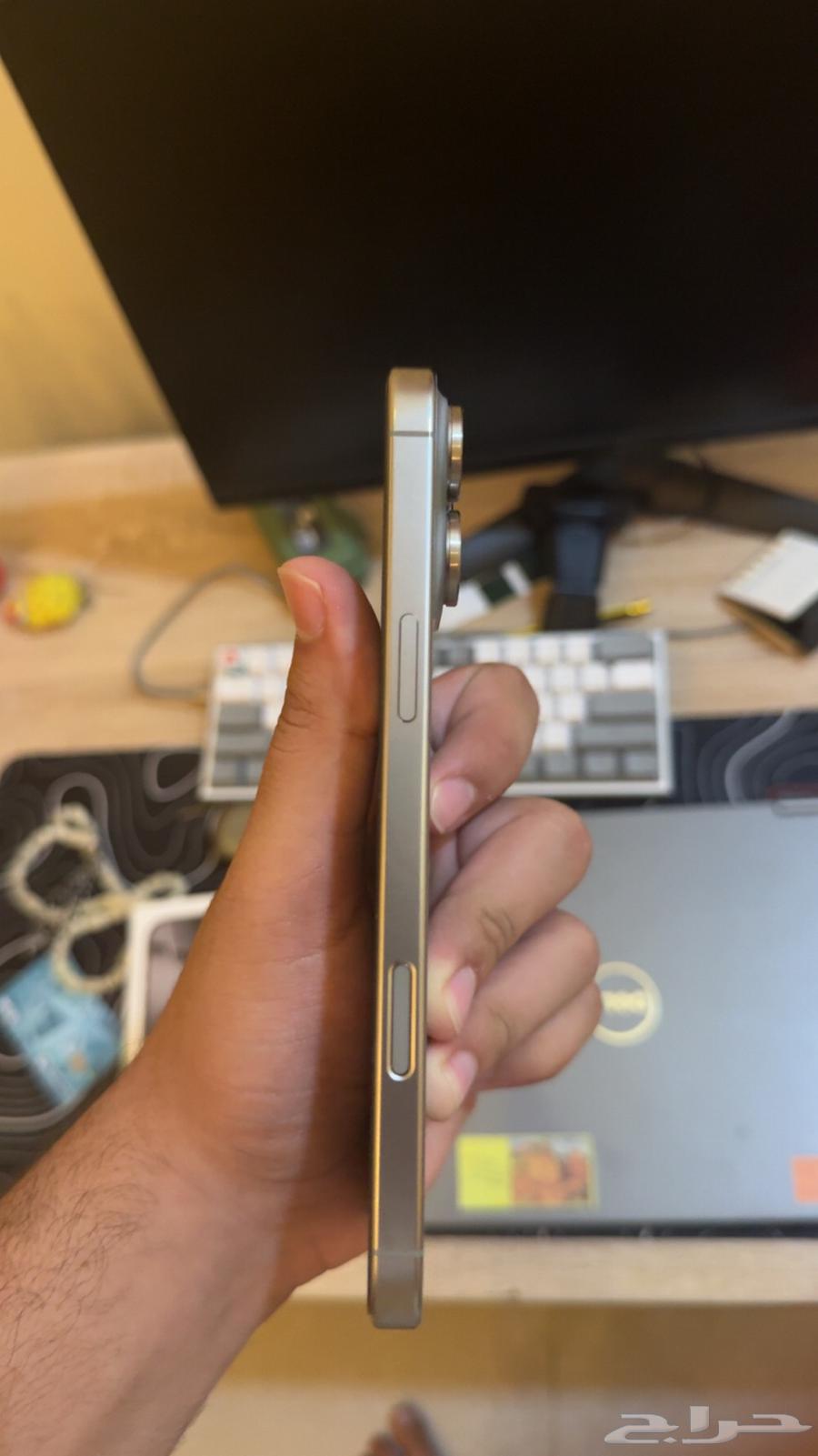 للبيع ايفون 16 pro max نظيف شبه جديد64482755229057113