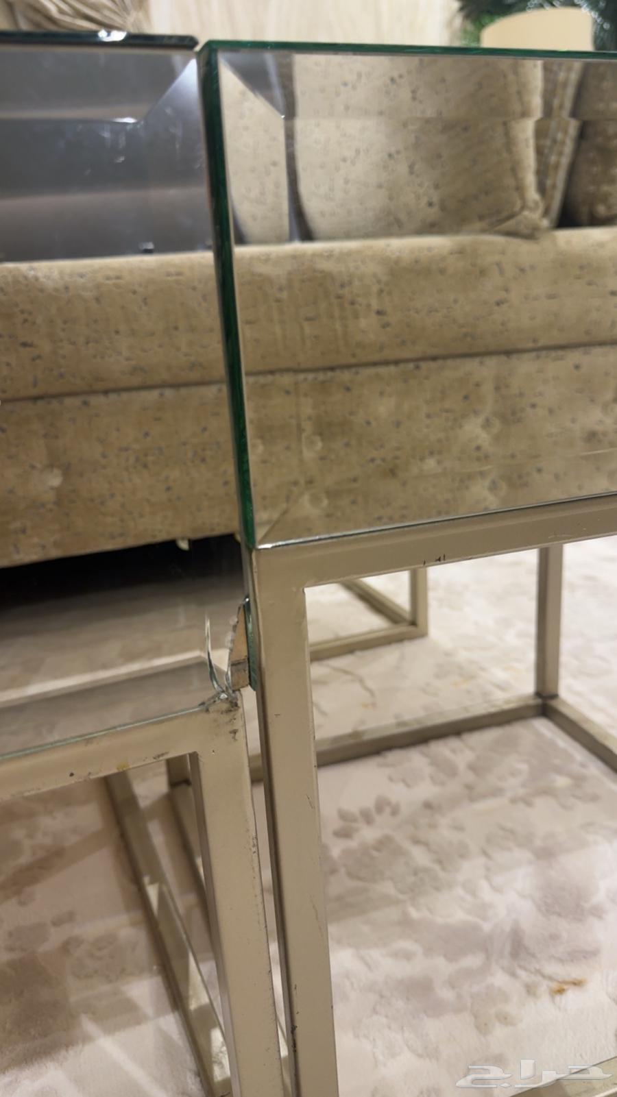 Mirror Tables64485120563457112