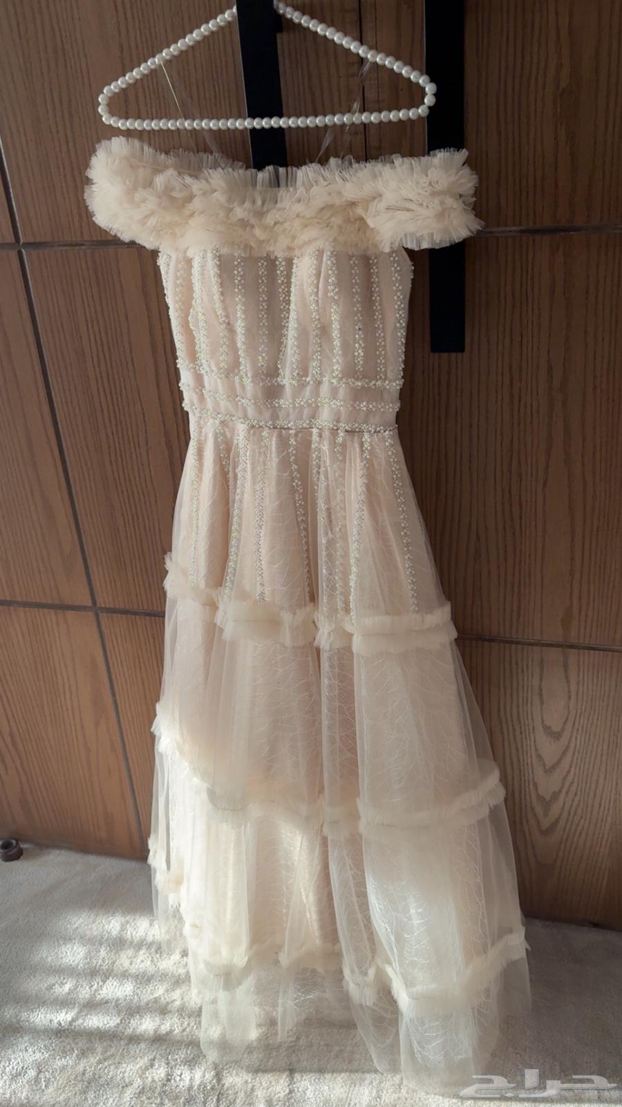 فستان بيج مرصع بالؤلؤ والمعه64482837014017113