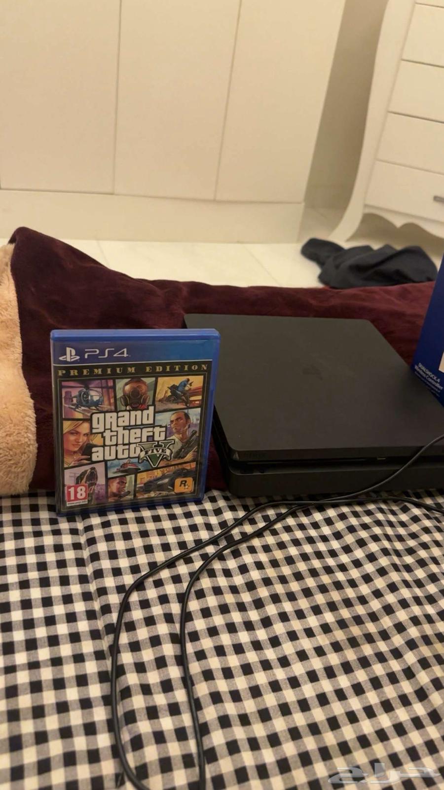 Sony PS5 with two hands, accepting Xbox Series S as trade only64485667960067112