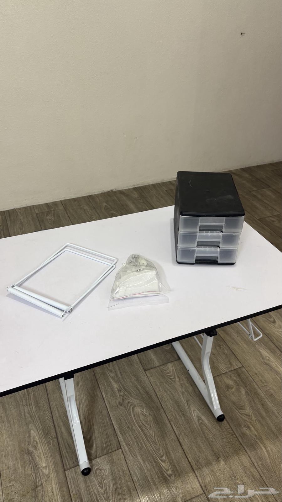 طاولة رسم لطلاب الرسم او التصميم الداخلي بدون كرسي من جرير64484498214786114