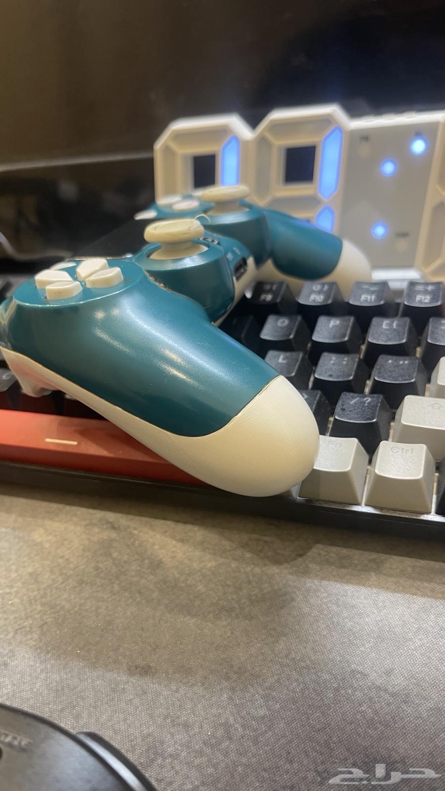 يد سوني فور للبيع64486040633090112