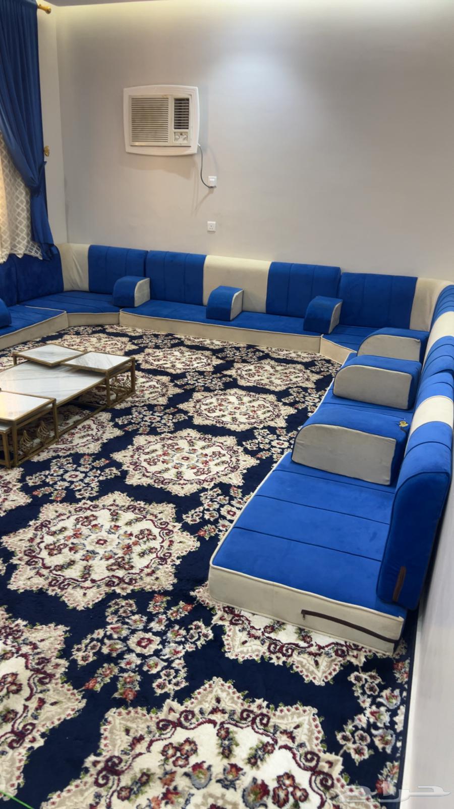 مجلس عربي للبيع64480318266625110