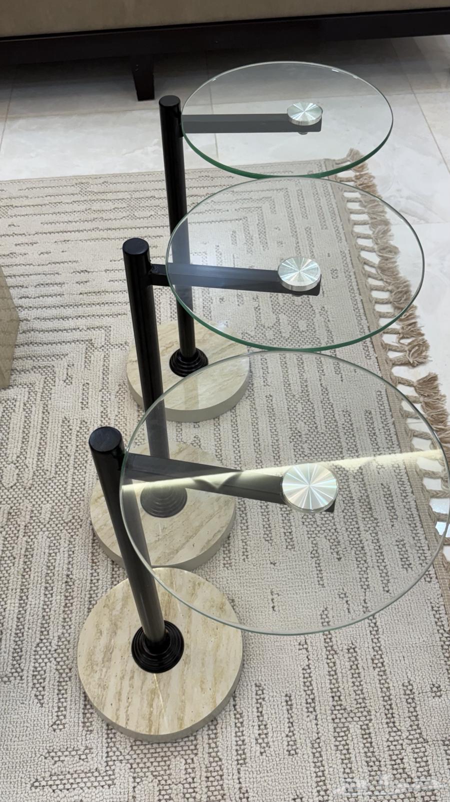 يوجد 5 طاولات للبيع التواصل خاص64485806702595112