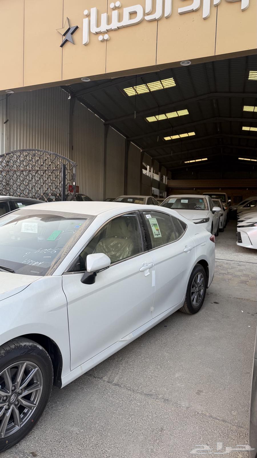 عرض خاص كامري 2025 E بنزين ستاندر سعودي64656018007938111