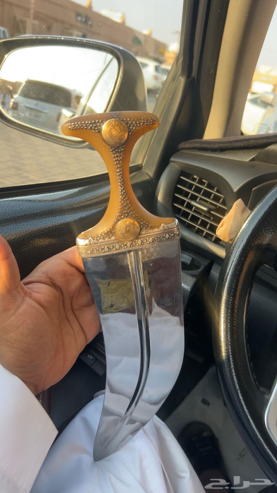 جنبيه زراف صنعاني قمه في الطيب64483424351873111