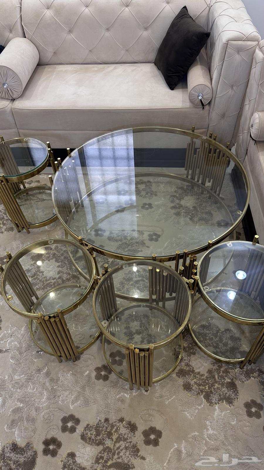 Coffee table with 4 stools, two corner tables, and two tires64482566233475110