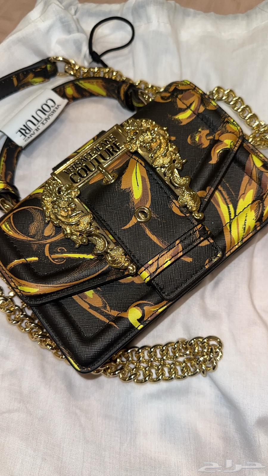 كعب وشنطة ماركة فرزاتشي الشنطة جديده غير مستعمله64485653679489114