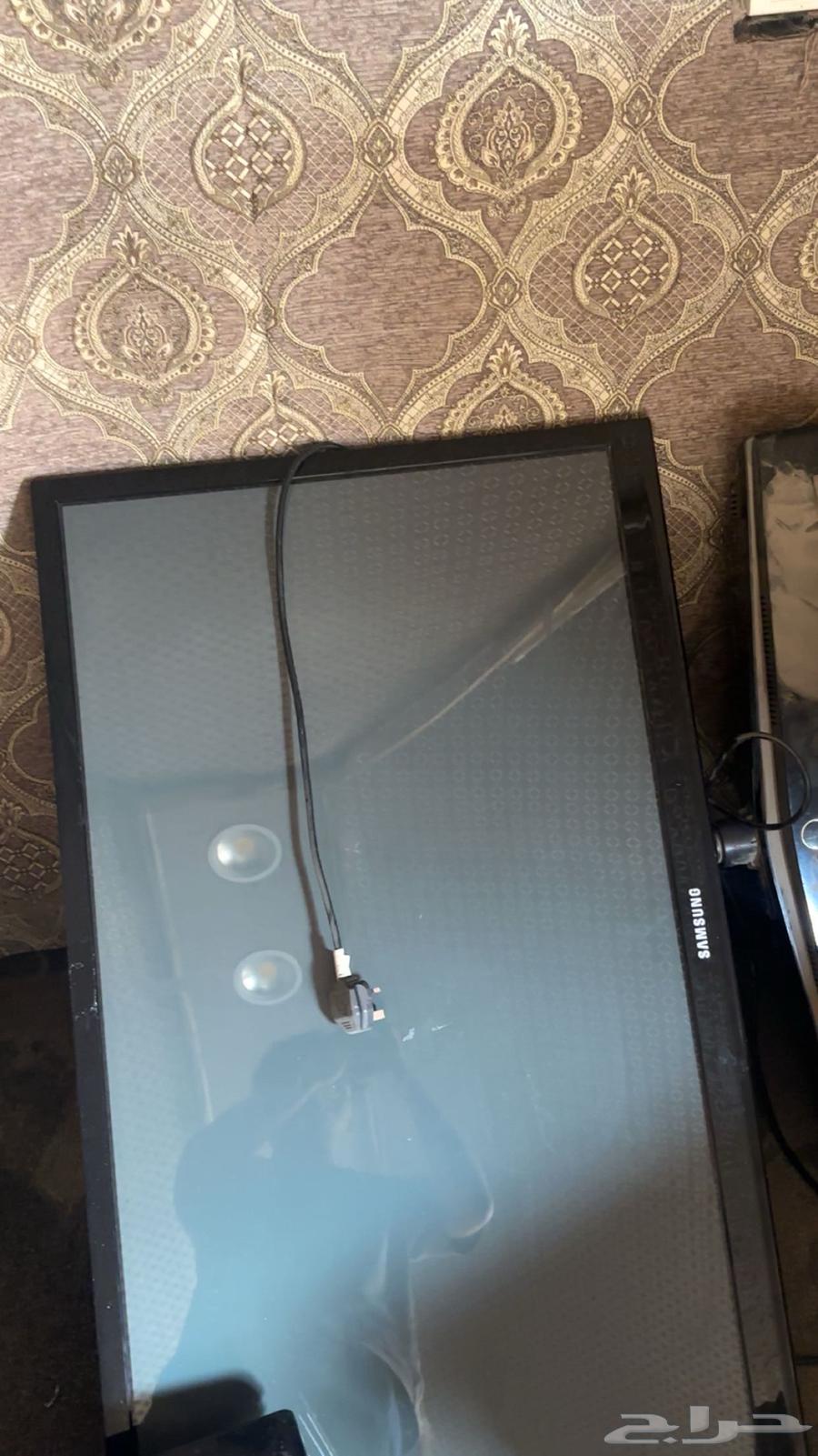 Furniture for sale, four televisions, all working, two large and two medium64483301347201112