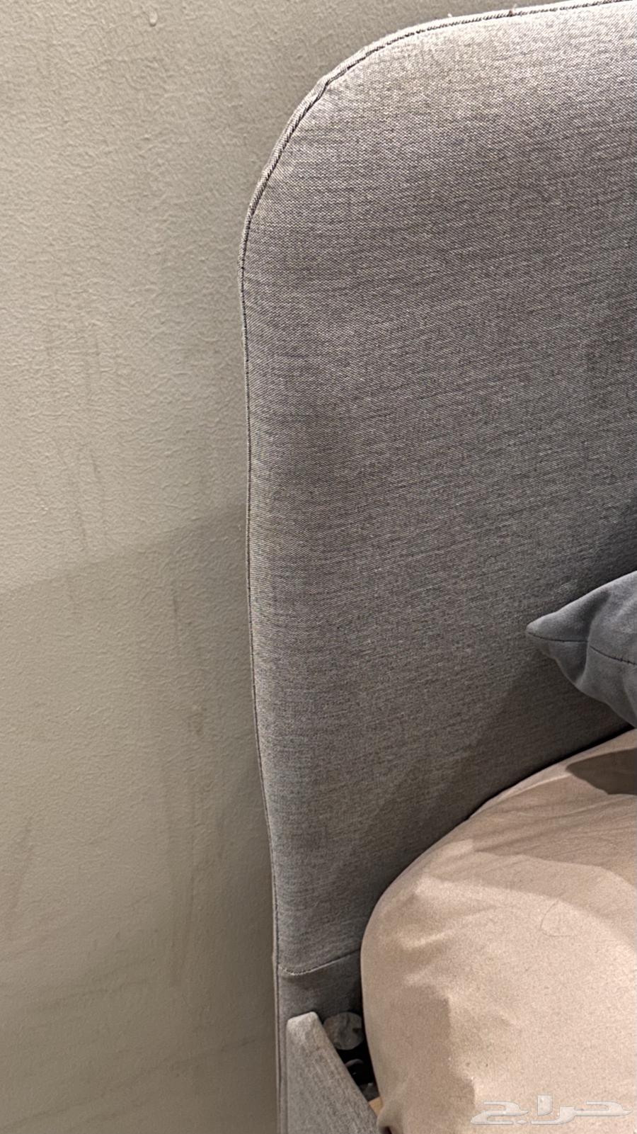 سرير جديد نظيف لونه رمادي64479119972994110