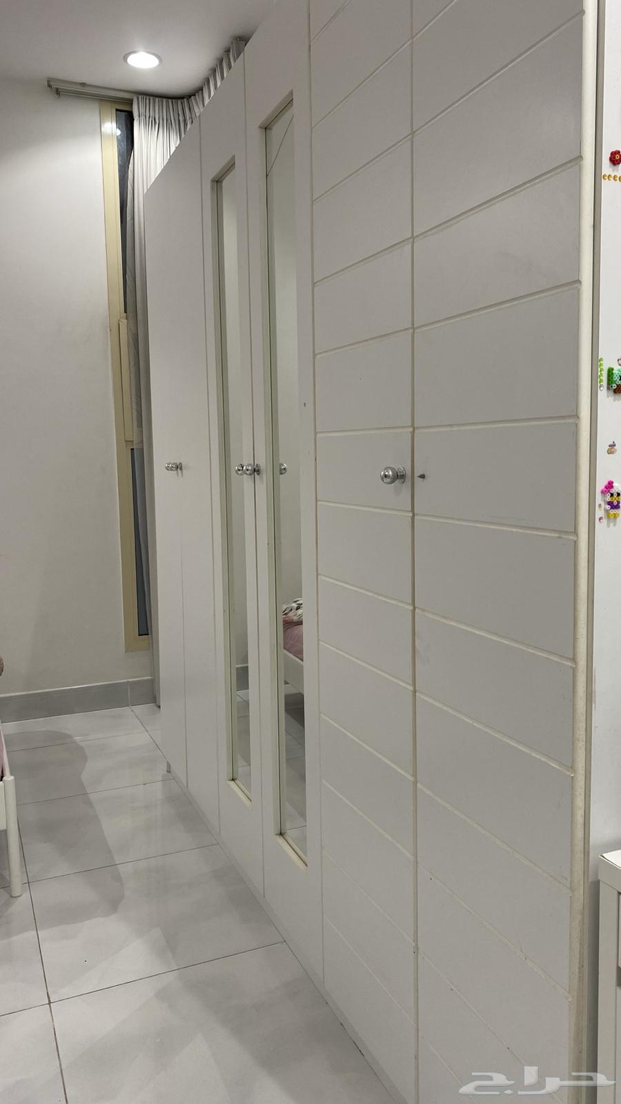 دولاب ثلاث ابواب ابيض64486952274946111