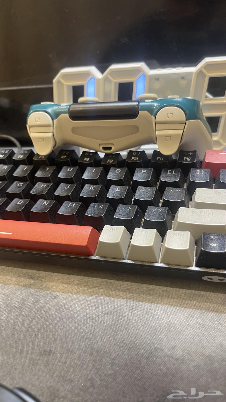 يد سوني فور للبيع64486040633090111