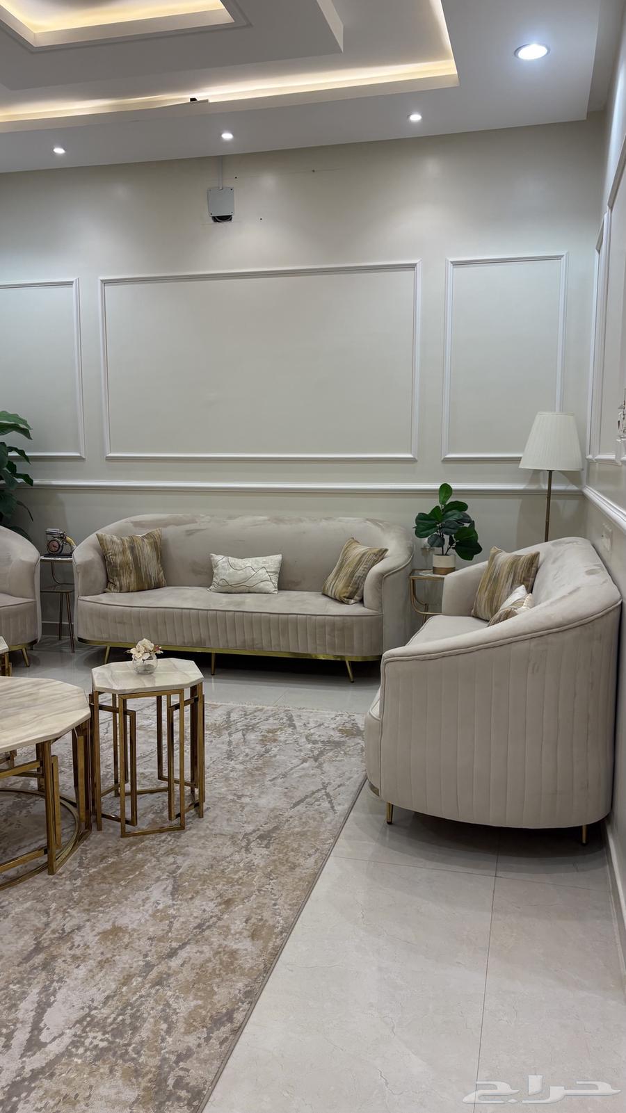 Sofa with tables for sale64483674175362114