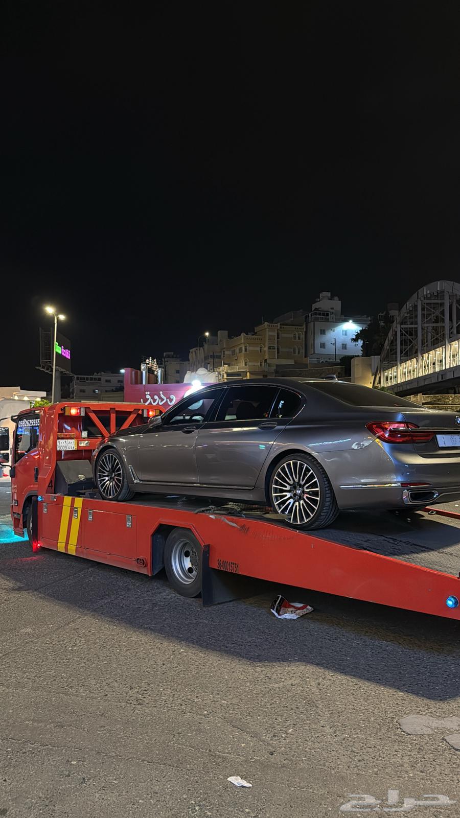 سطحه محرك من الرياض الى الجنوب لنقل اي سياره او دباب64147073635329110