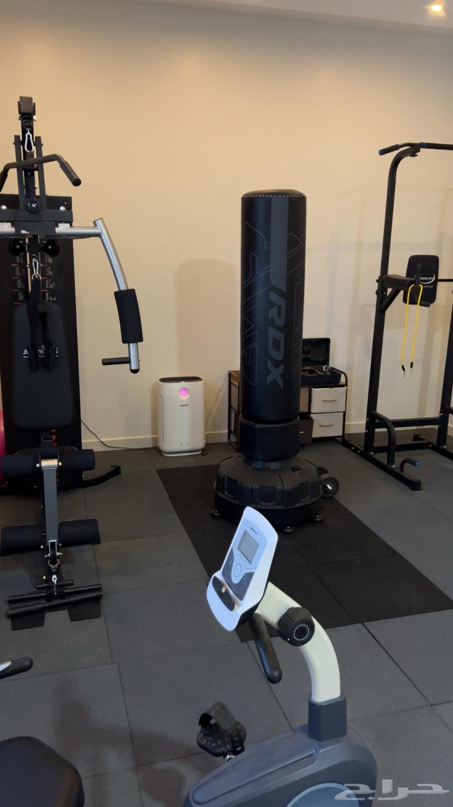 A complete club (I won't sell individual pieces)64480427716354112