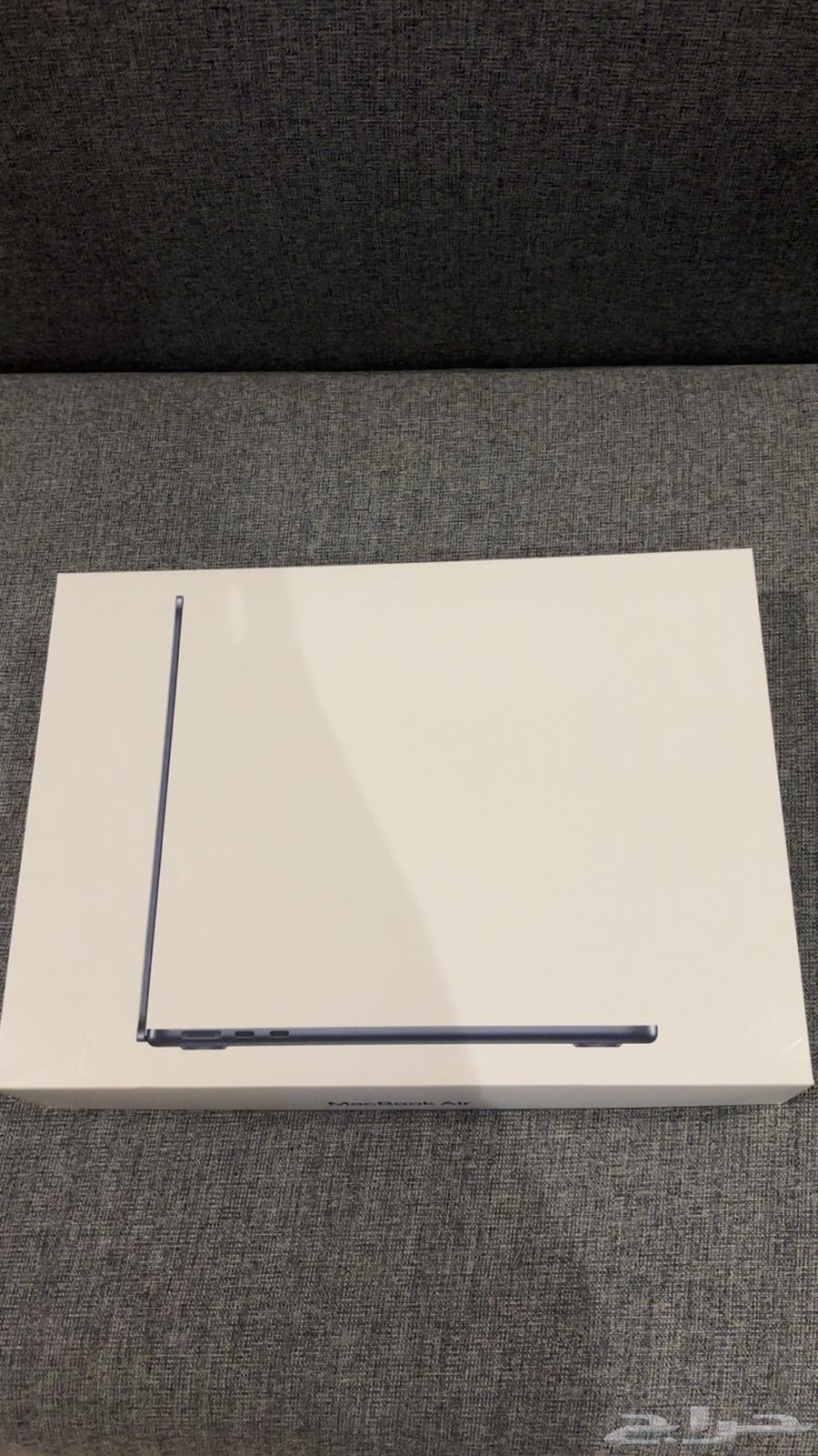 ماك بوك اير64483437881345111