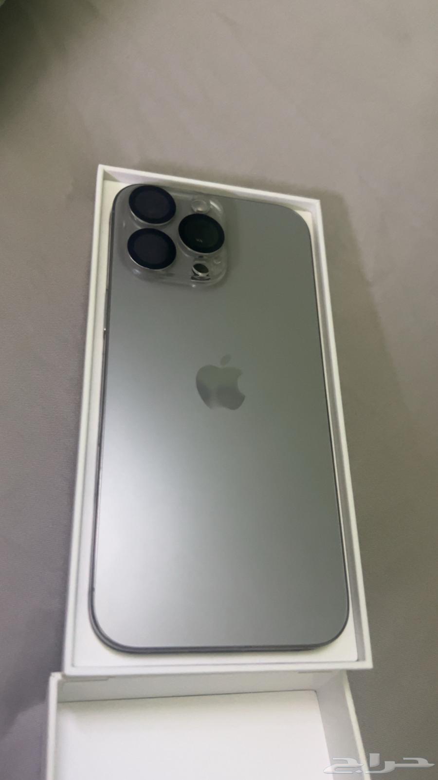 ايفون 16 برو ماكس 256 تيتانيوم طبيعي64479806988801111