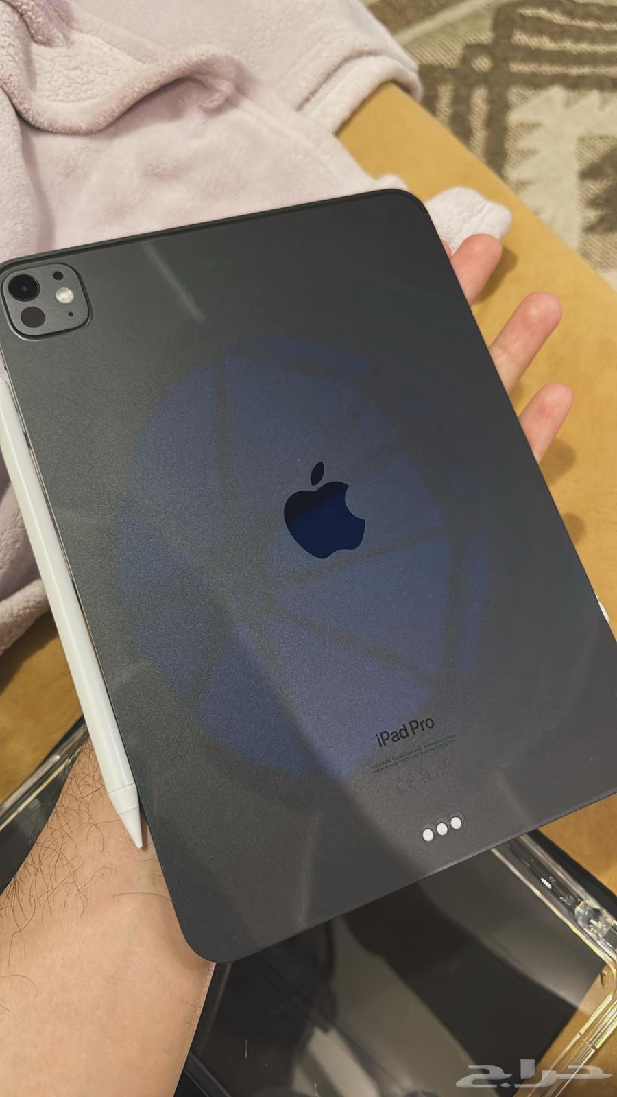 ايباد برو 11 إنش ( M4 ( 51264483473944834112