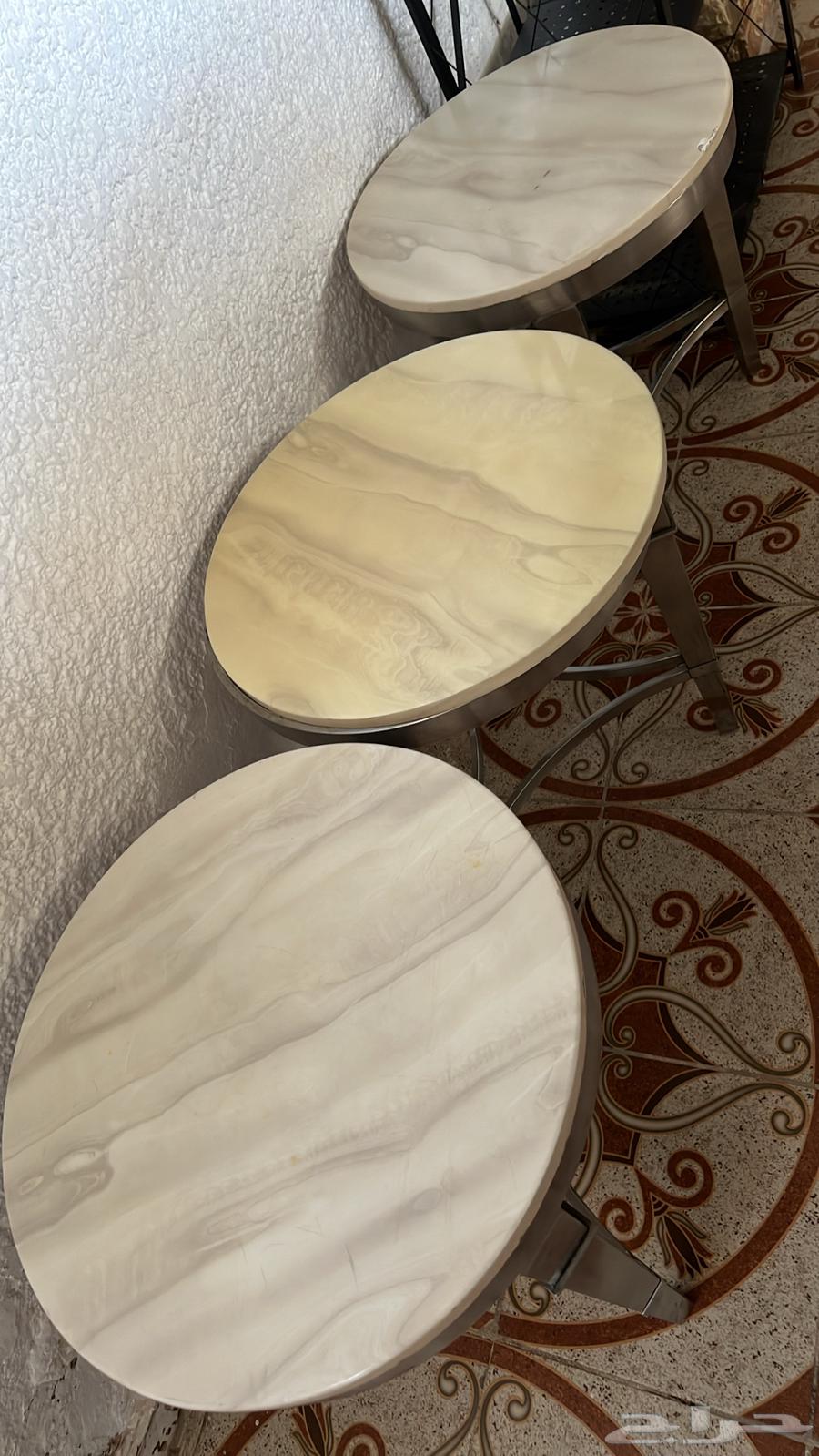 Marble tables and screen64483246384386112