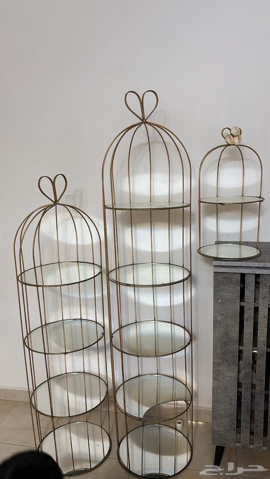 استاند للبيع64470690477955111