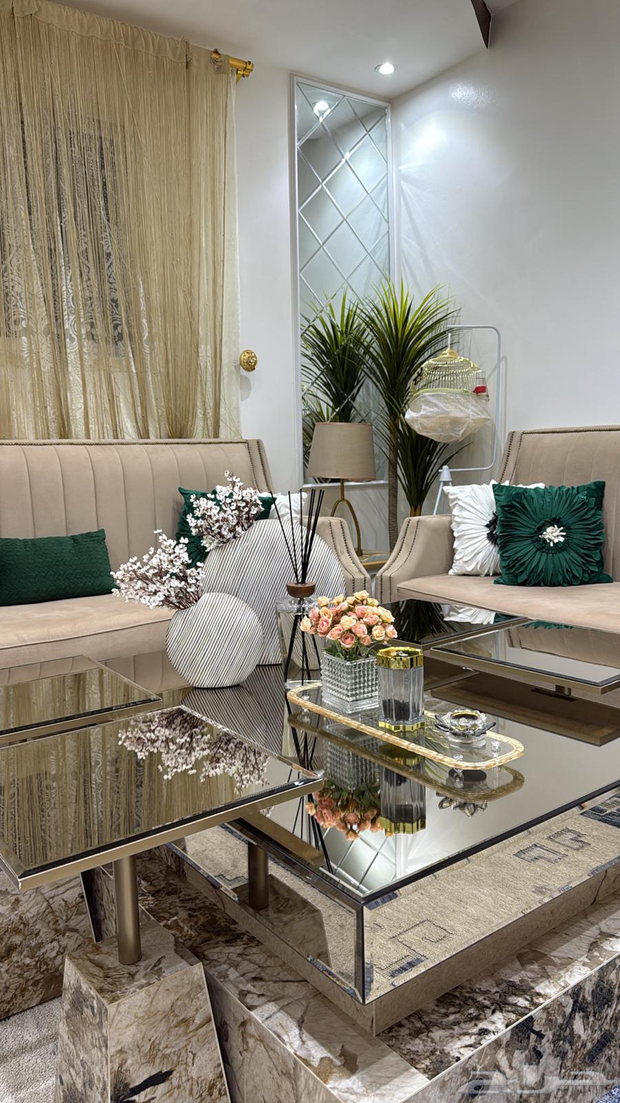 Glass table64484552653057110