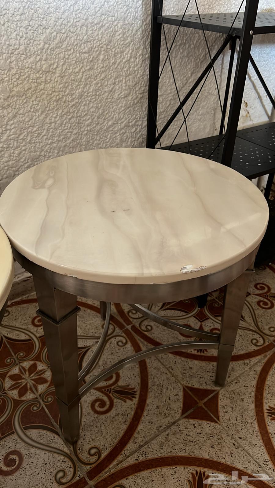 Marble tables and screen64483246384386113