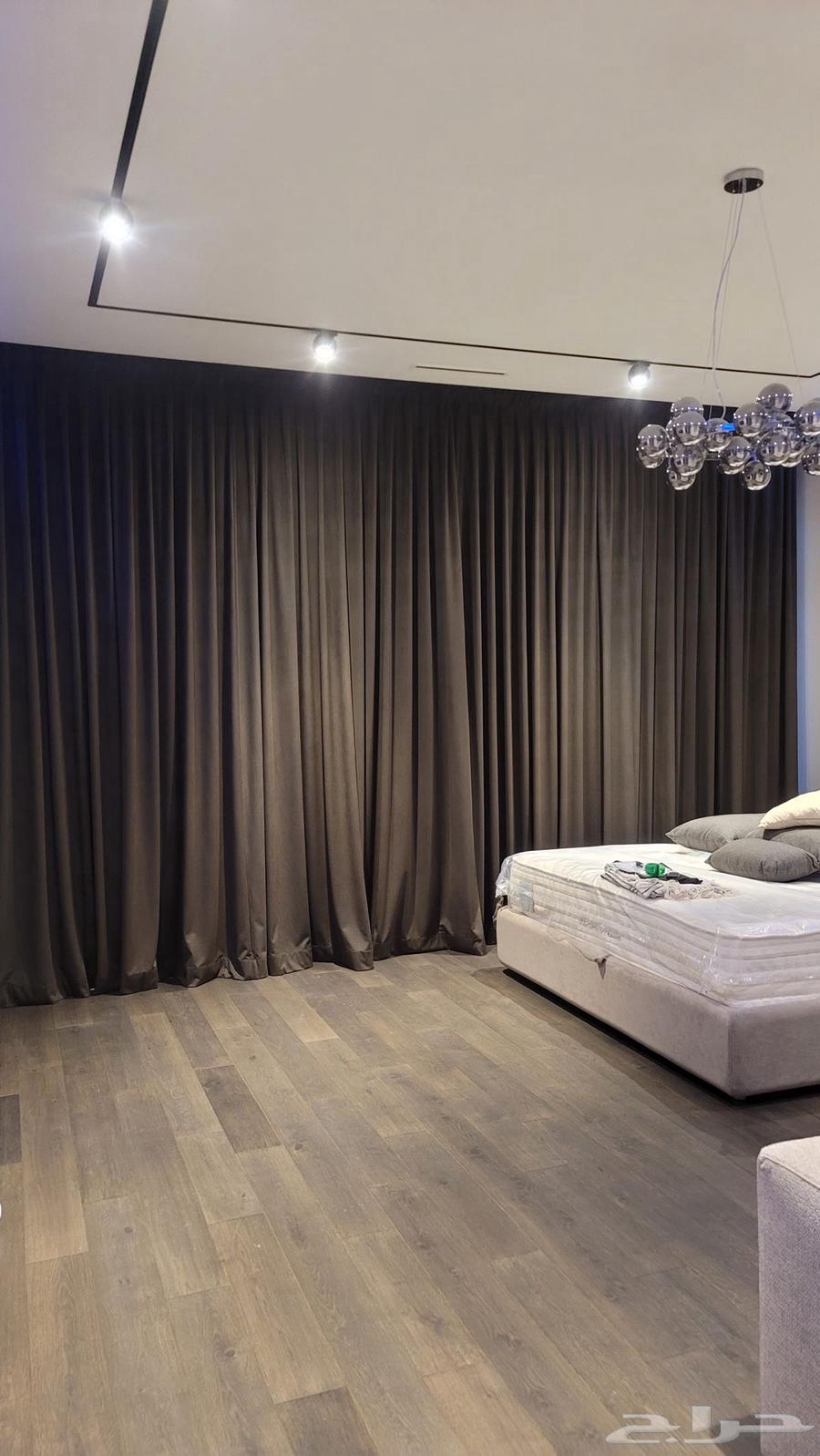 Curtains and sofas, we have Taby and Tamara64481504808065112