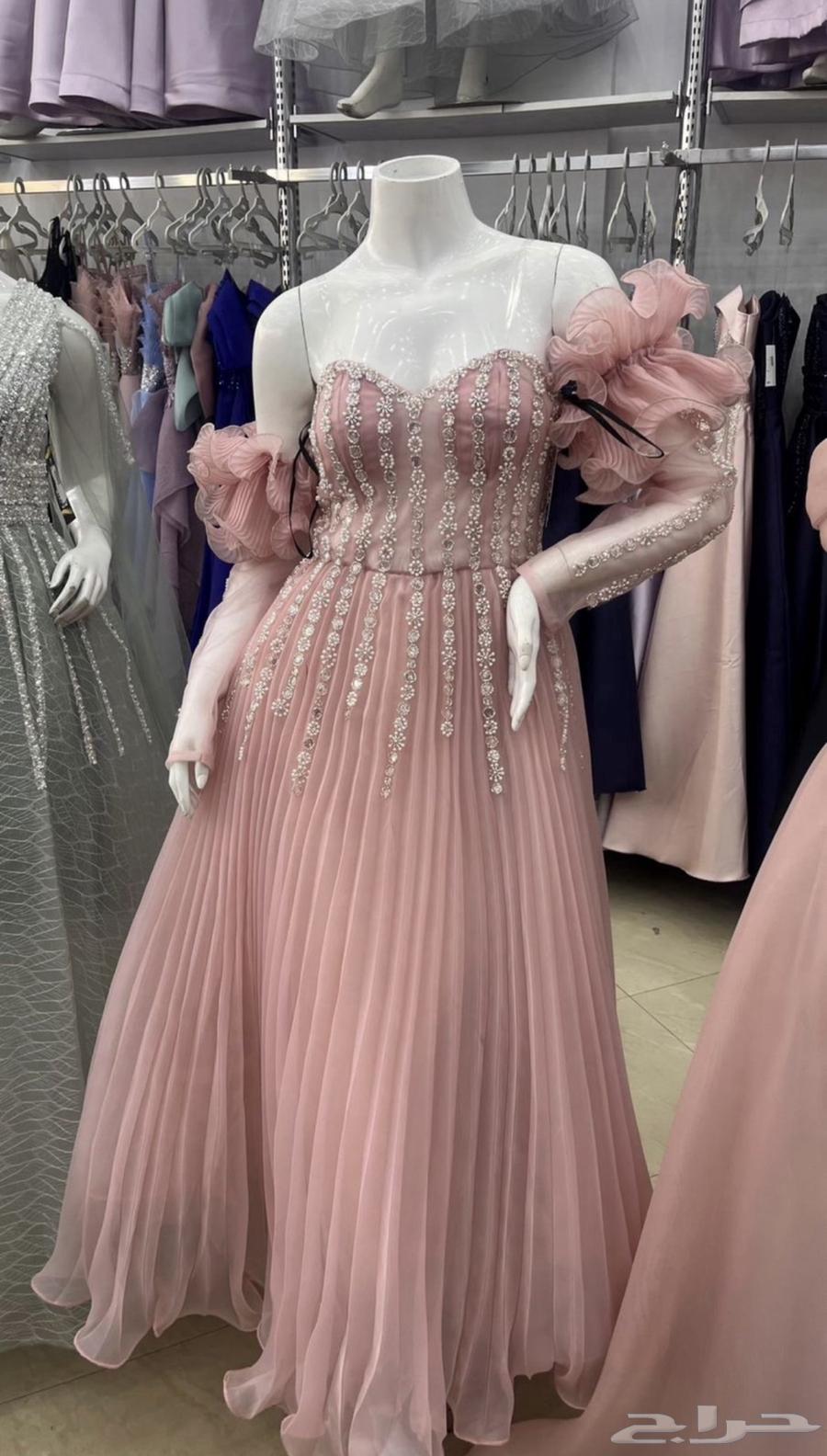 فساتين للبيع64482579668739110