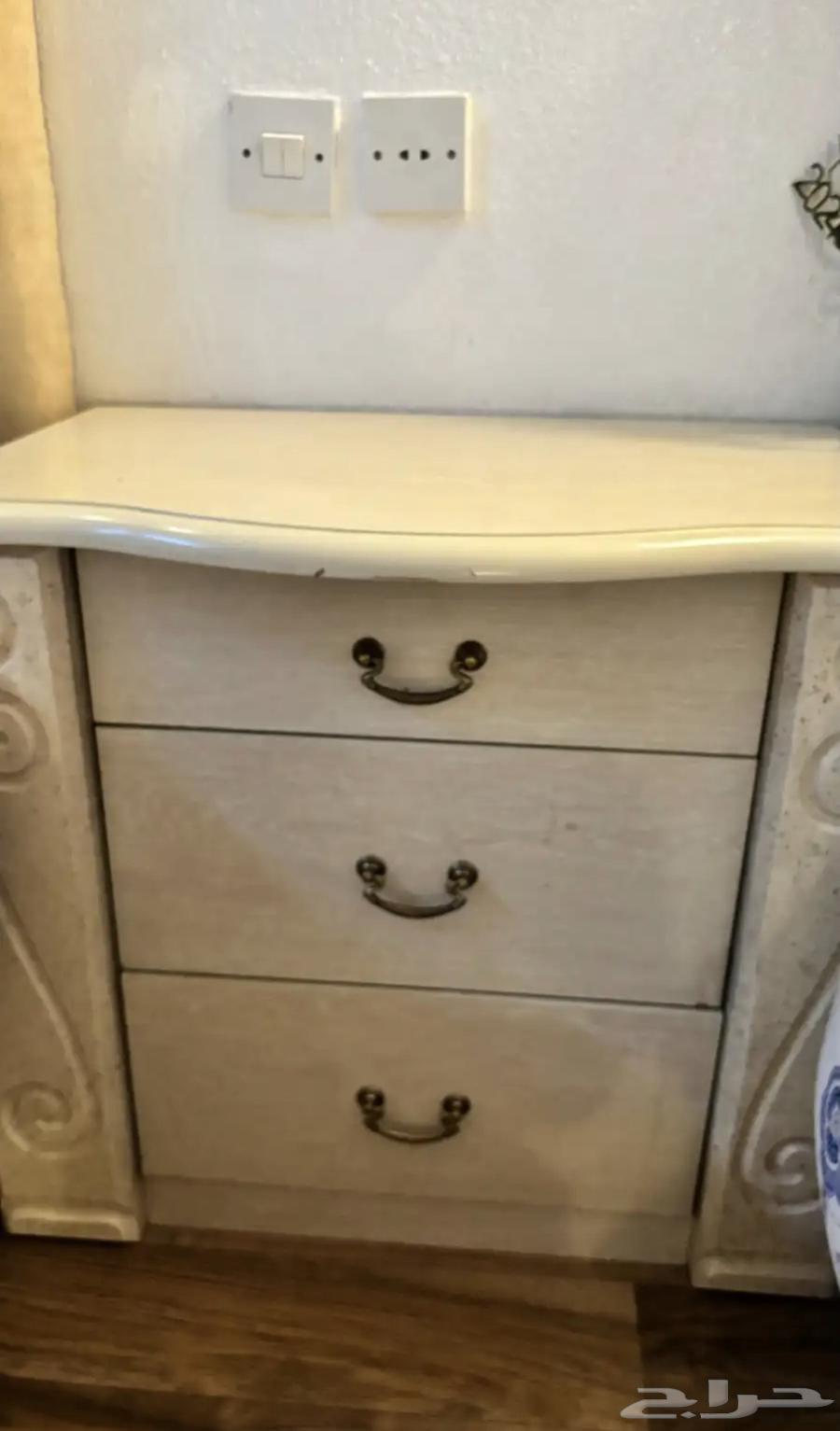 سريرين نظيفه جدا  مع المرتبه64481723158146112