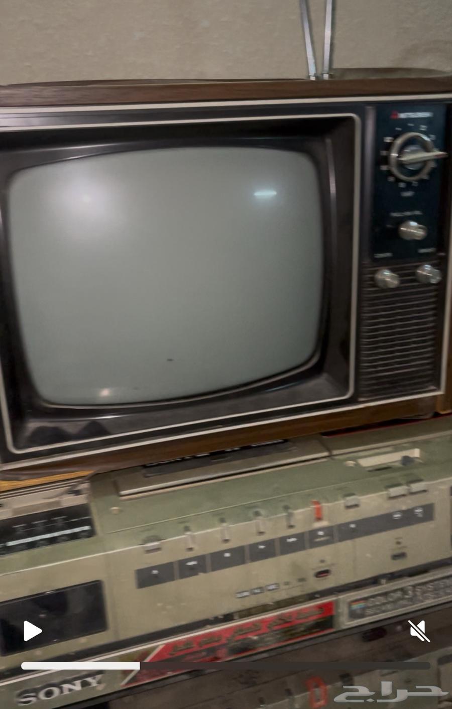 Ancient artifacts64483909054339112