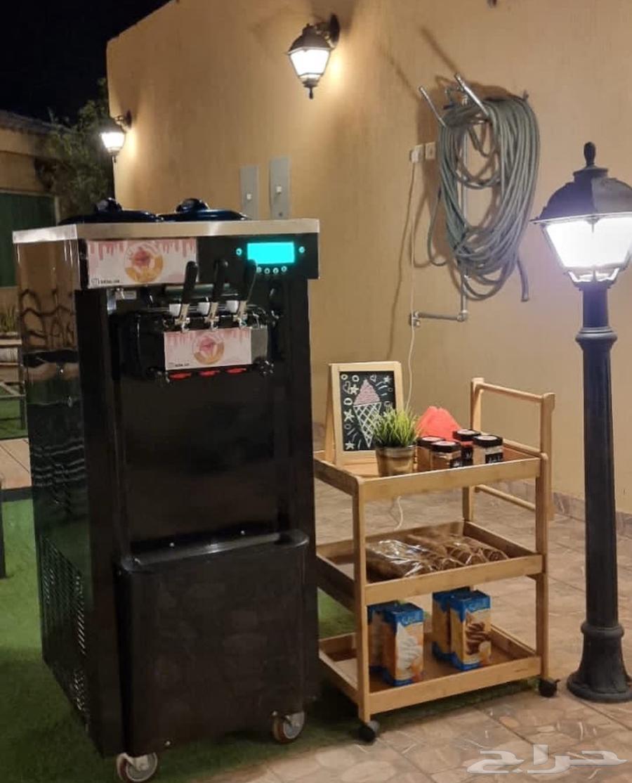 آله آيسكريم مستعملة للبيع64479106284929114
