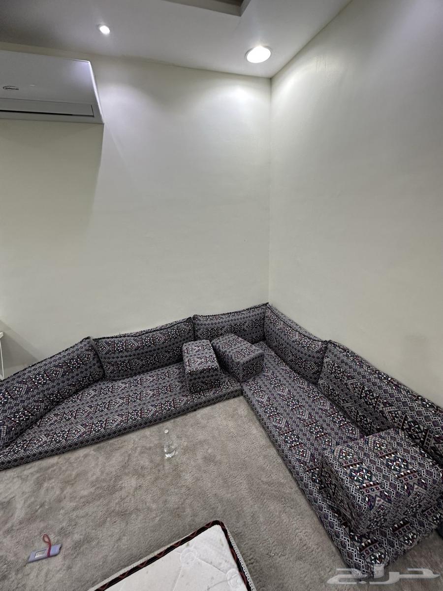 Floor session64480098723969110