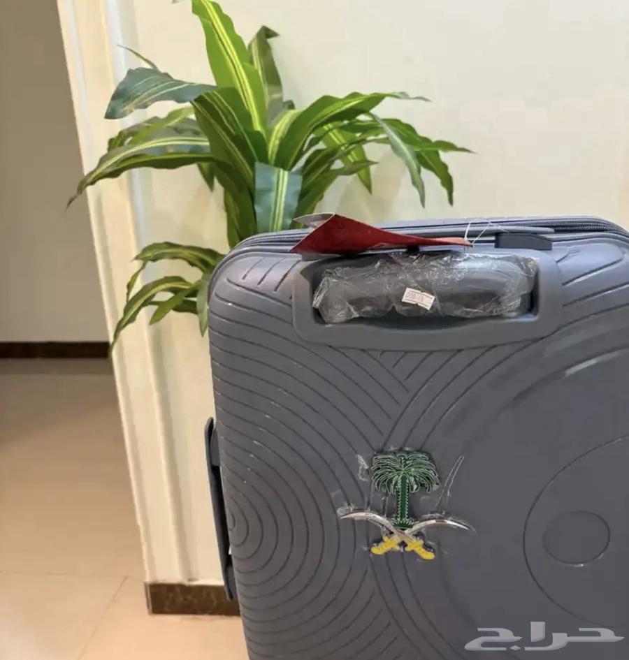 حقيبة السفر شعار سيفين ونخلة64484911478785110