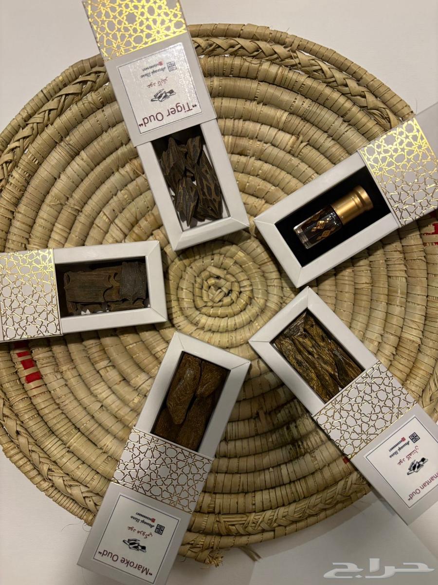 تشكيلة عود ودهن عود فاخر ب200 ريال فقط64485723133826110